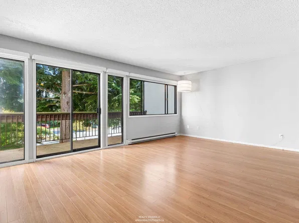 7335 Montecito Dr #6, Burnaby, BC V5A 1R3