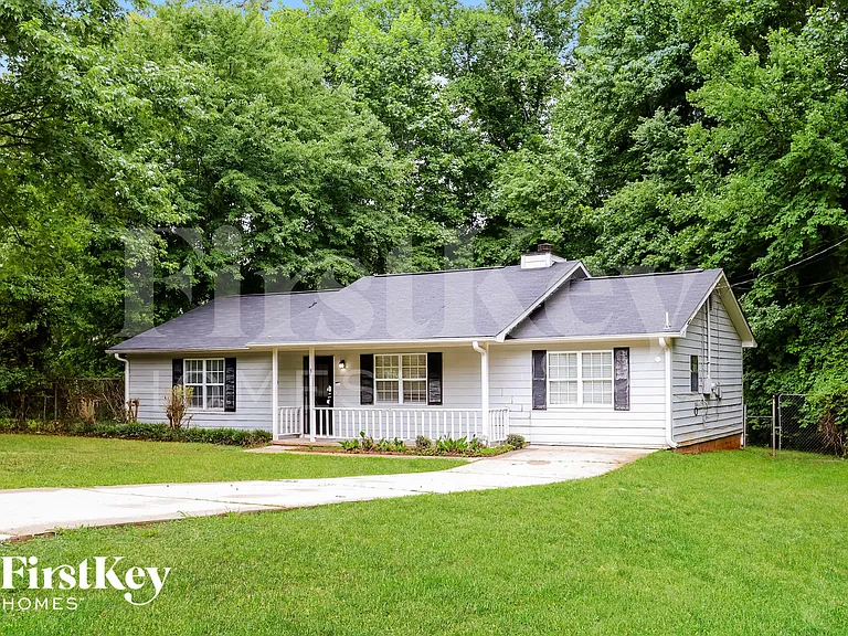1158 Iron Gate Blvd — Photo 2