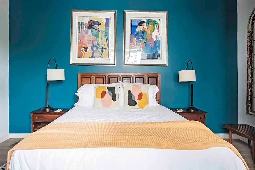 1 bed, 1.5 bath, 968 sqft, $5,200 — Photo 4