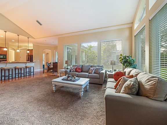 4th image of 613 Donald Ross Way
