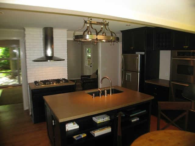 2nd image of 525 Hogan Rd