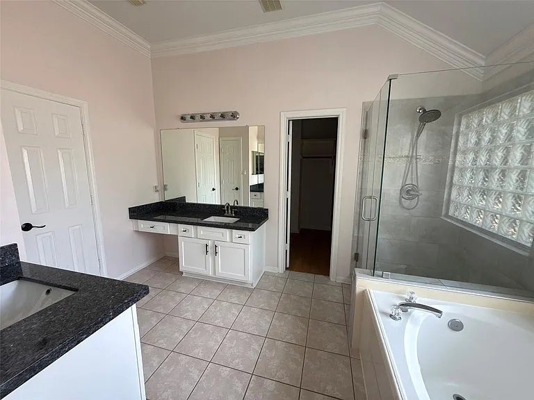 7819 Blue Stream Ct — Photo 16
