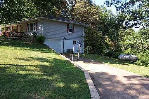 1st image of 107 Robin Hill Dr