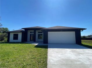 3819 33rd St SW, Lehigh Acres, FL 33976