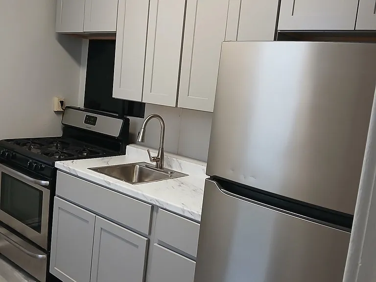7000 Belair Rd #2 — Photo 3