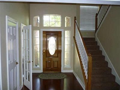 1st image of 146 Winding Hollow Ln