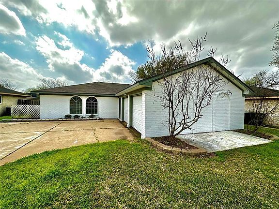 5th image of 5343 Linda Ln