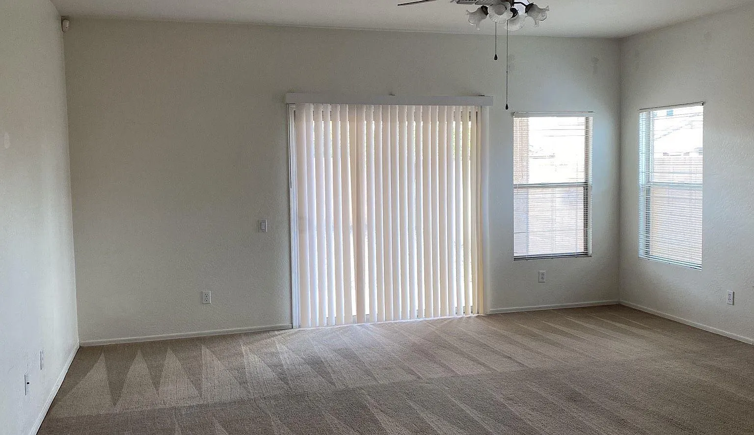 3 bedroom home in Laveen! — Photo 3