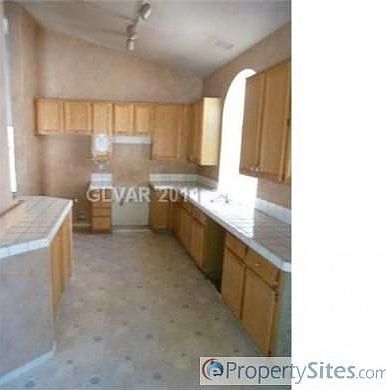 4th image of 8202 Creek Water Ln