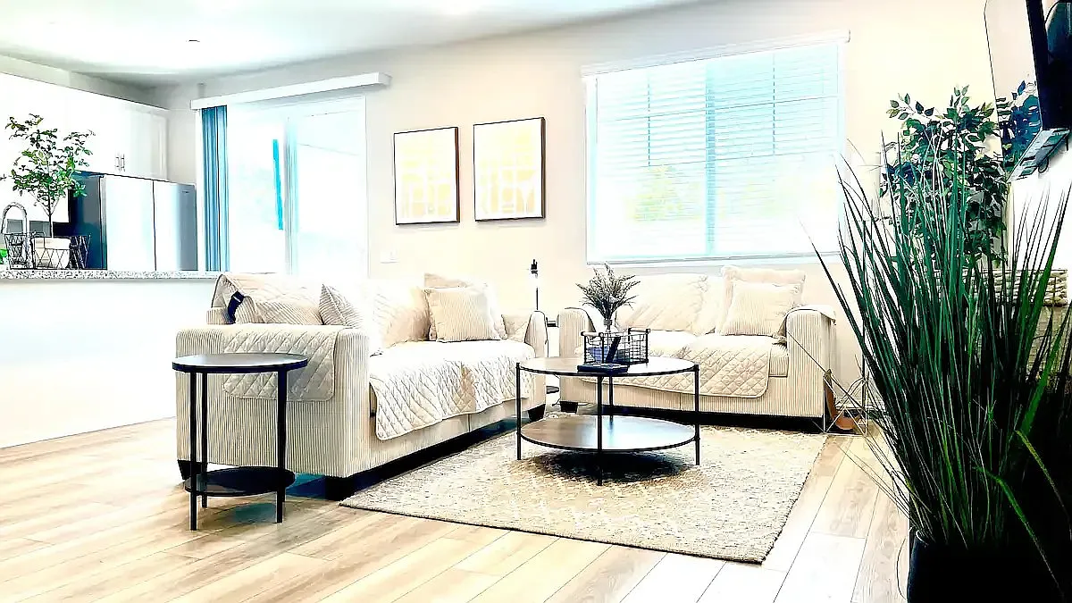 3 bed, 1504 sqft, $6,400 — Photo 3
