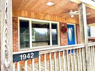 1942 Old Us Highway 221 S, Marion, NC 28752