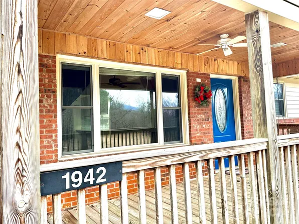 1942 Old Us Highway 221 S, Marion, NC 28752