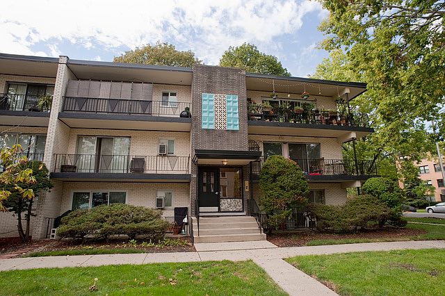 1st image of 405 S Elmwood Ave APT 3B