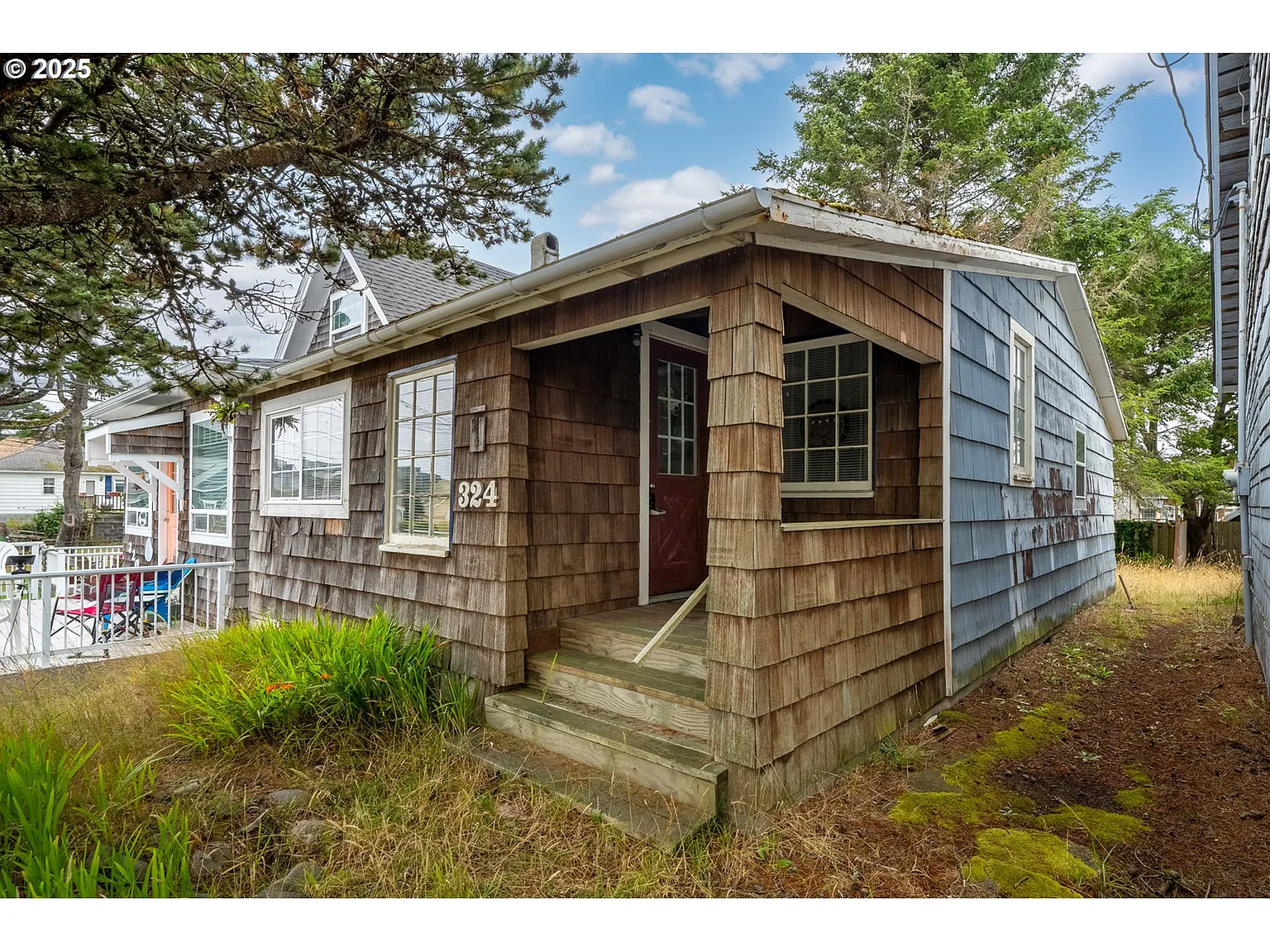 324 6th Ave photo 1