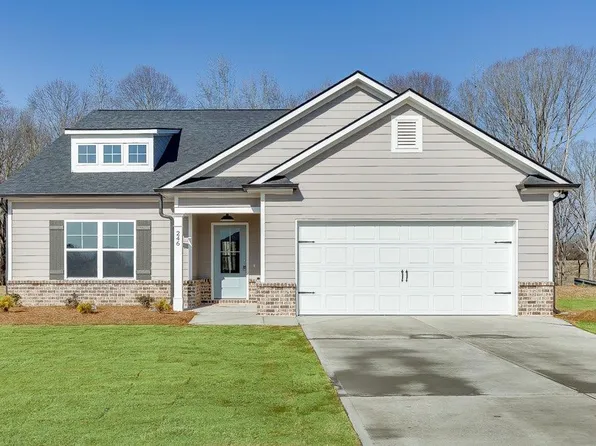 246 Franklin Hills Dr, Carnesville, GA 30521