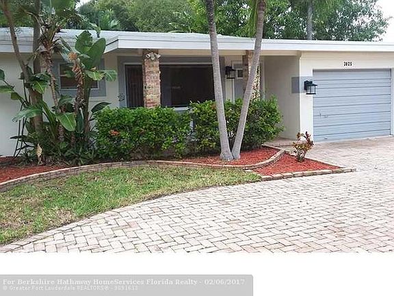 2nd image of 3025 NE 3rd Ave
