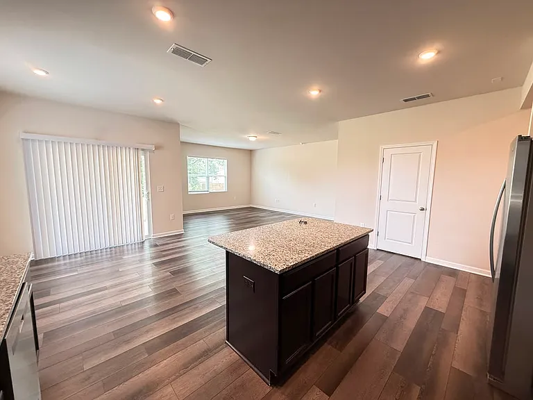 1625 Heron Pond St — Photo 5