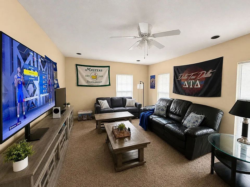 424 Woodland Ave #B