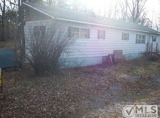 732 Neighborhood Rd, Lake Katrine, NY 12449