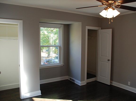 5th image of 10222 S Oakley Ave