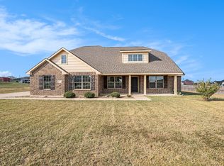 6204 Kentucky St, Joshua, TX 76058
