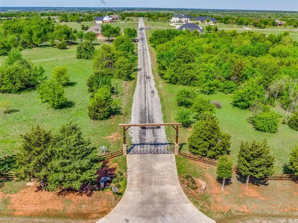 2450 Estates Dr #1, Washington, OK 73093