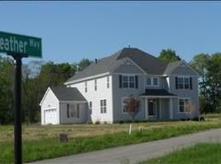 5 Heather Way, East Fishkill, NY 12533