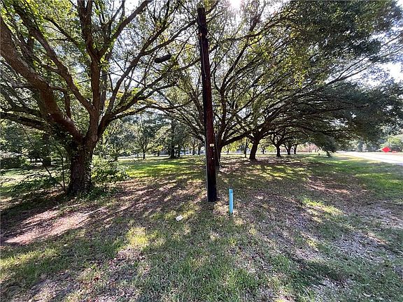 2nd image of 0 Henry St Lot 11