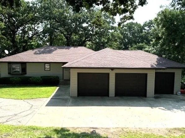 405 Country Club Rd, Algona, IA 50511