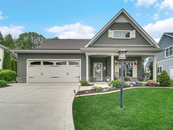 60 N Prairie Pkwy, Valparaiso, IN 46385