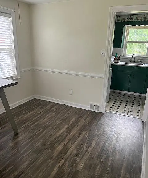 715 Terrace Ave — Photo 6