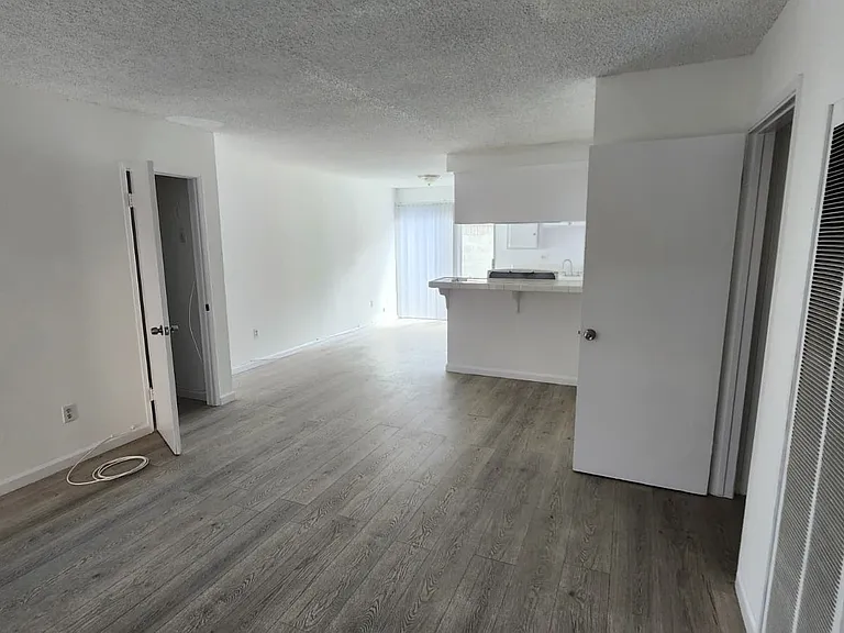 6034 Fry St — Photo 12