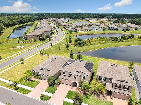 3rd image of 19508 Whispering Brook Dr