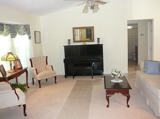 2nd image of 2550 NE Pinecrest Lakes Blvd