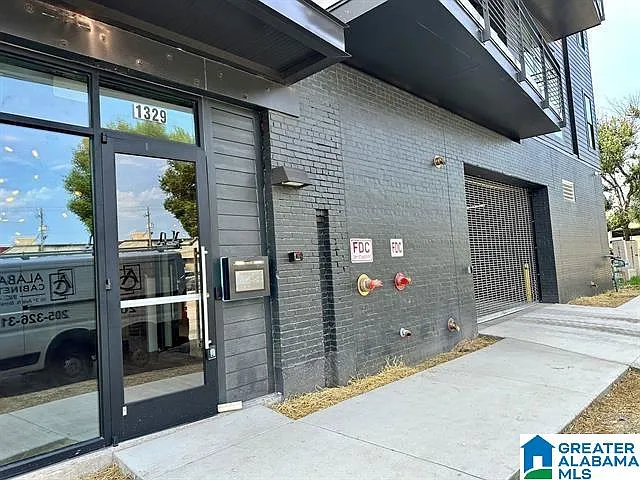 Building Photo - 1329 4th Ave S #312