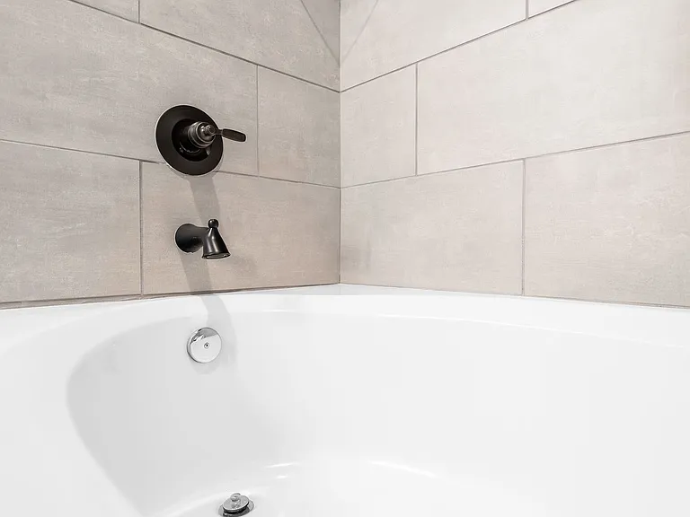 810 Meiomi Dr — Photo 24