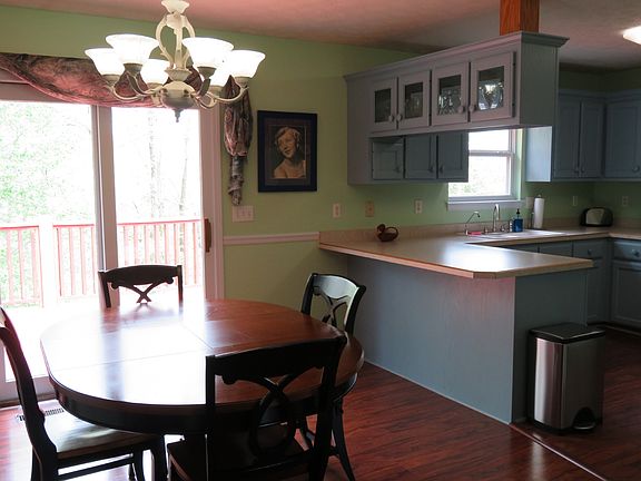 5th image of 112 Cole Ct