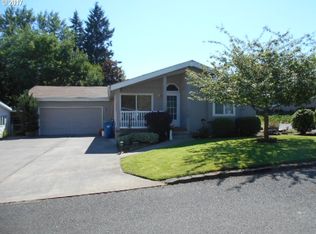 1880 Woodland Ave, Woodburn, OR 97071