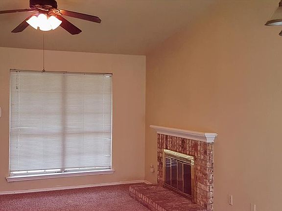 5th image of 2304 Red River St