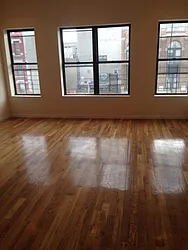 Rented by Elysee Brokerage