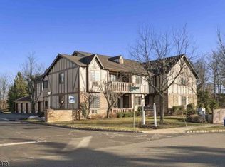 25 Canterbury Rd #D, Chatham, NJ 07928