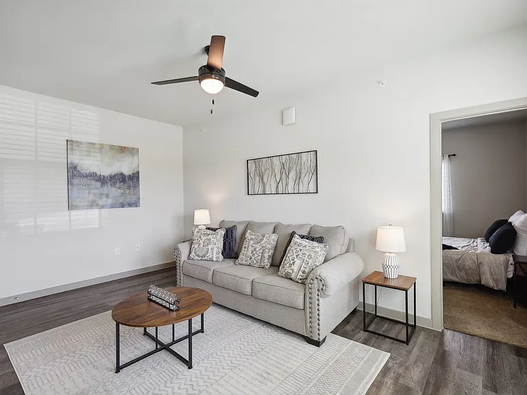 Azora Ranch Apartments — Photo 3