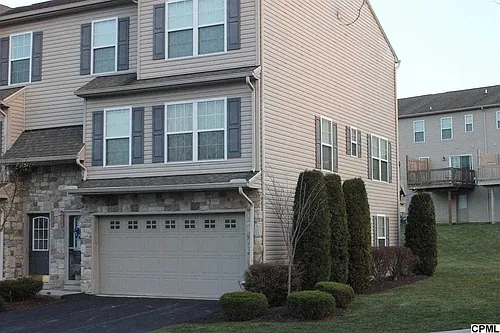 471 Waterleaf Ct Photo 1