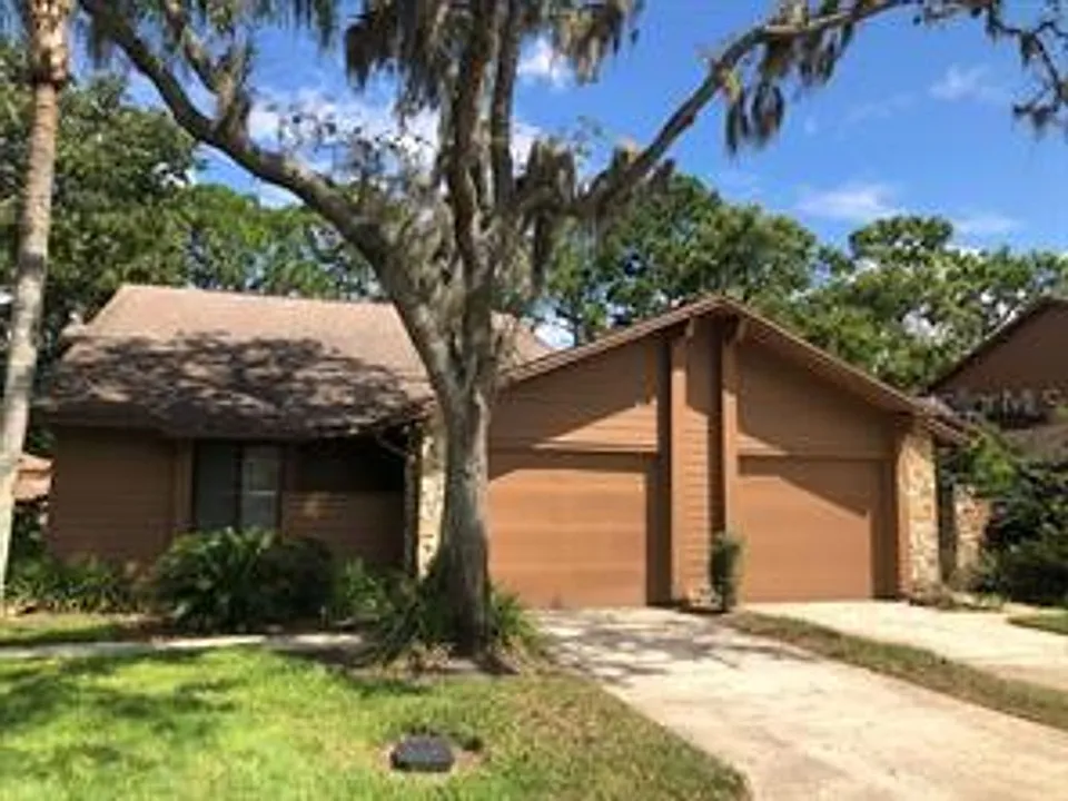 467 Newton Pl