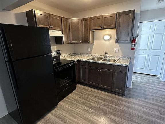 4th image of 3414 13th St #3416