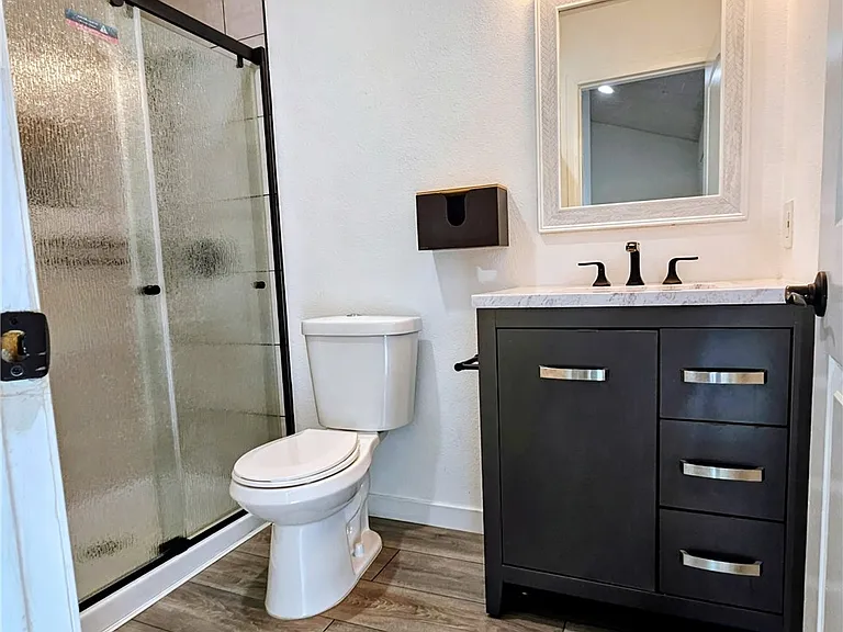 1139 W Badillo St — Photo 14
