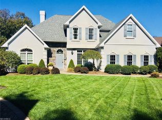 401 45th Pl, Vienna, WV 26105