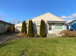 2818 Larch St, Longview, WA 98632