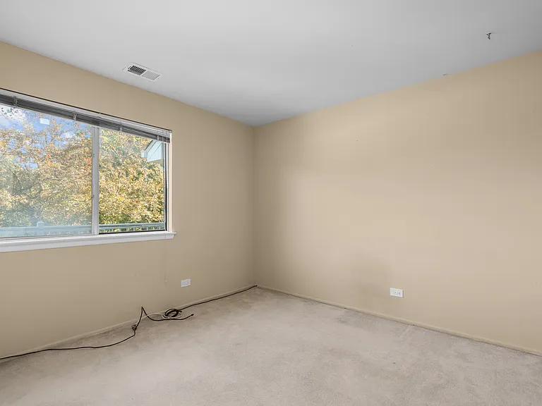 607 Eastview Ct #Z2 — Photo 29