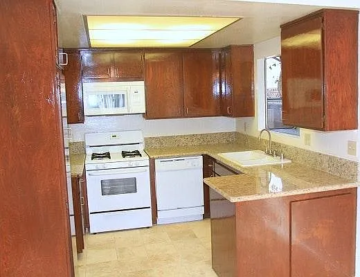 2110 Farrell Ave #20 — Photo 6